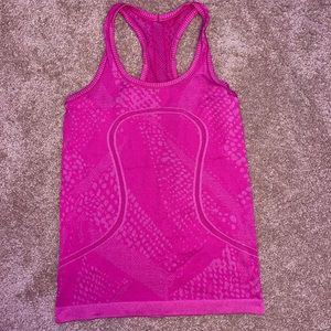 Lululemon Hot pink Tank